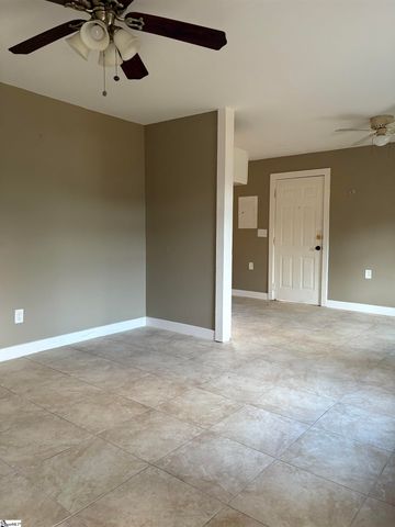 8 W 8th Street, Greenville, SC 29611