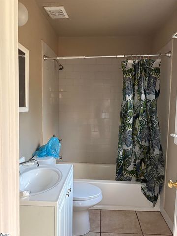 8 W 8th Street, Greenville, SC 29611