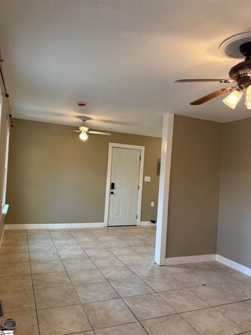 8 W 8th Street, Greenville, SC 29611