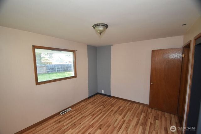 614 S Pine Street, Burlington, WA 98233