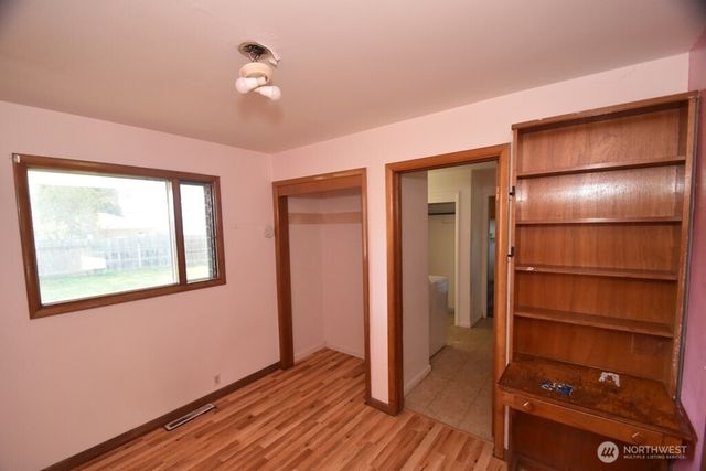 614 S Pine Street, Burlington, WA 98233