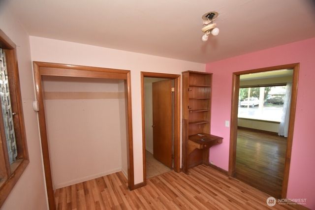614 S Pine Street, Burlington, WA 98233