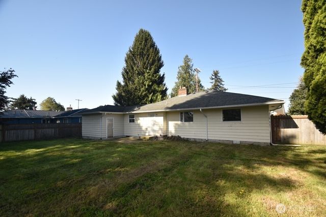614 S Pine Street, Burlington, WA 98233