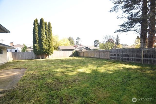 614 S Pine Street, Burlington, WA 98233
