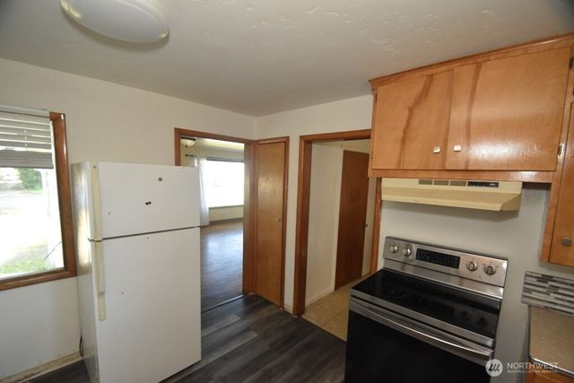 614 S Pine Street, Burlington, WA 98233