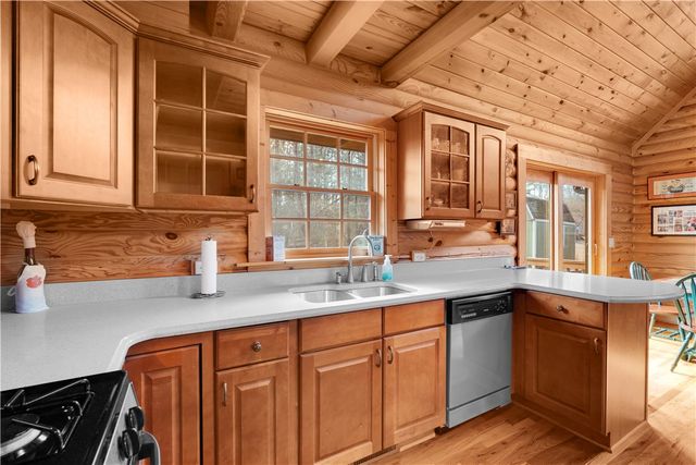 647 Windy Oaks Lane, Seneca, SC 29678