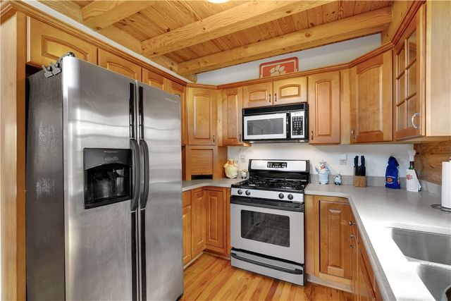 647 Windy Oaks Lane, Seneca, SC 29678