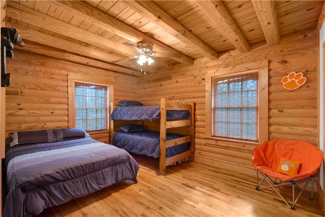 647 Windy Oaks Lane, Seneca, SC 29678