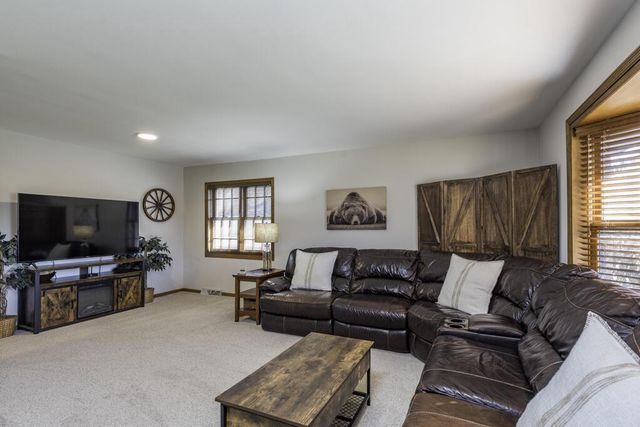 8109 64th AVENUE, Kenosha, WI 53142