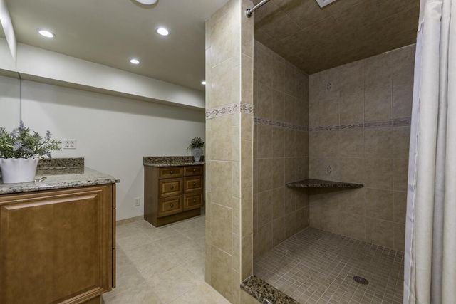 8109 64th AVENUE, Kenosha, WI 53142