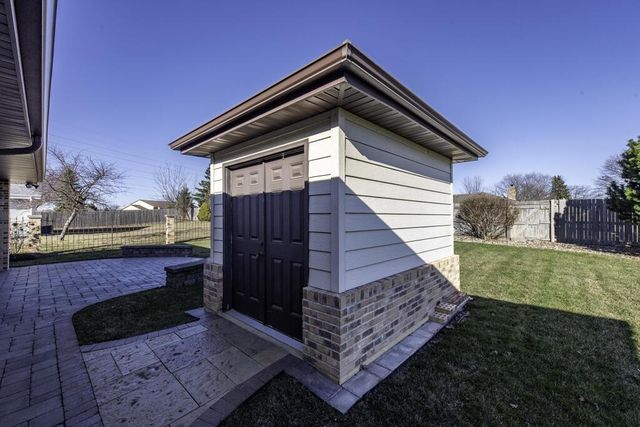 8109 64th AVENUE, Kenosha, WI 53142