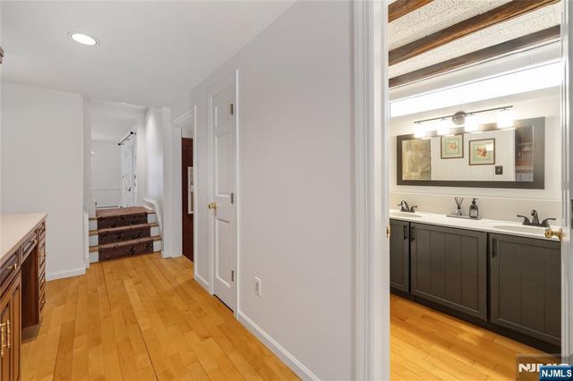 16 Pascack Road, Woodcliff Lake, NJ 07677