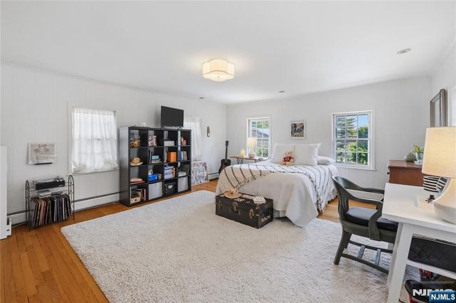 16 Pascack Road, Woodcliff Lake, NJ 07677