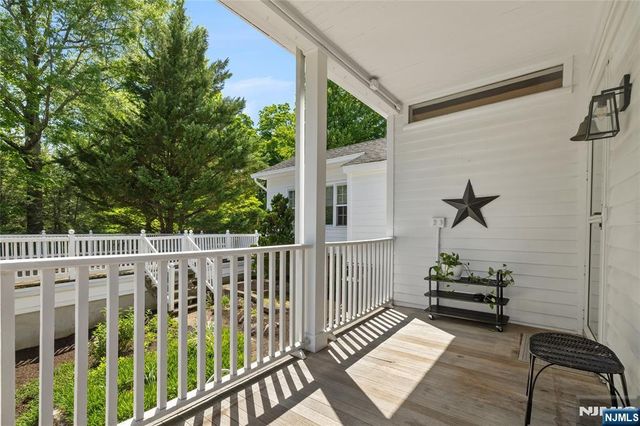 16 Pascack Road, Woodcliff Lake, NJ 07677