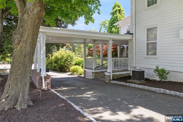 16 Pascack Road, Woodcliff Lake, NJ 07677