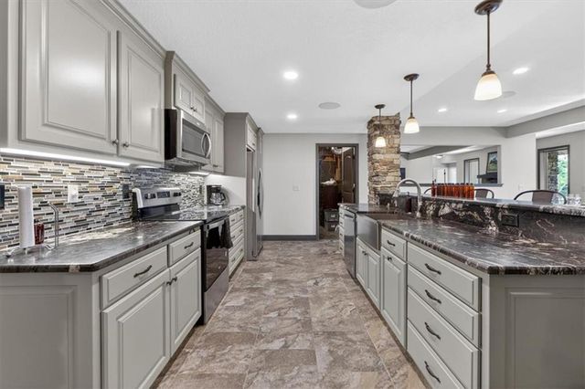 22785 S Renner Road, Spring Hill, KS 66083
