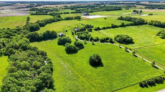 22785 S Renner Road, Spring Hill, KS 66083