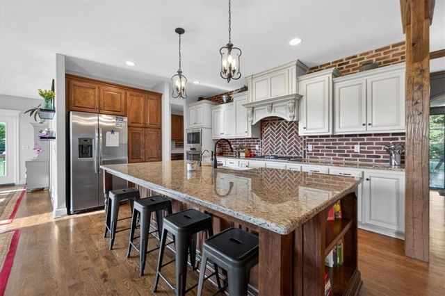 22785 S Renner Road, Spring Hill, KS 66083
