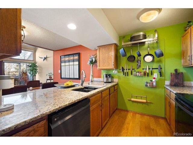 23528 Pondview Pl, Golden, CO 80401