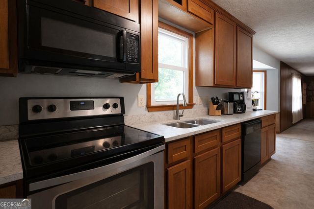 4460 Woodland Forest Drive, Stone Mountain, GA 30083