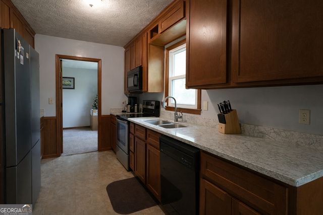 4460 Woodland Forest Drive, Stone Mountain, GA 30083