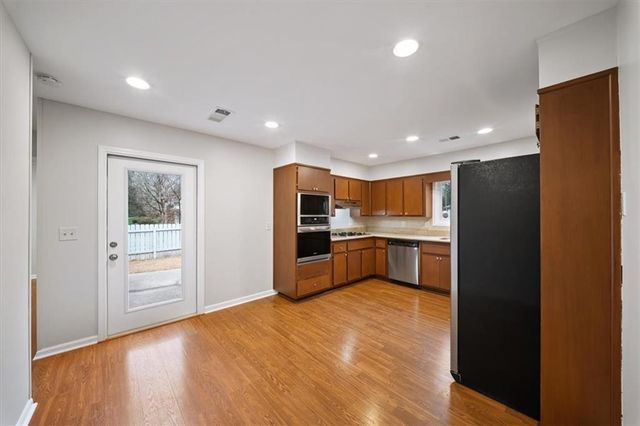 1381 Aqueduct Way, Marietta, GA 30062