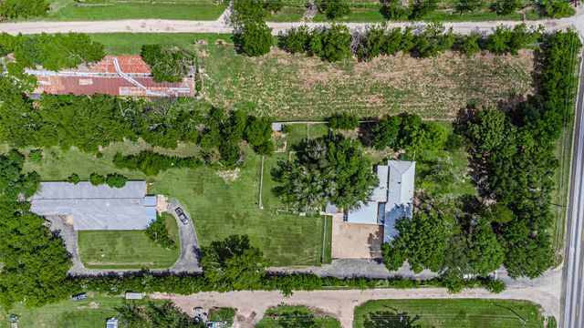 7821 N State Highway 34, Oak Ridge, TX 75161