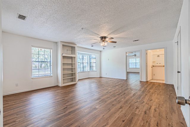7821 N State Highway 34, Oak Ridge, TX 75161