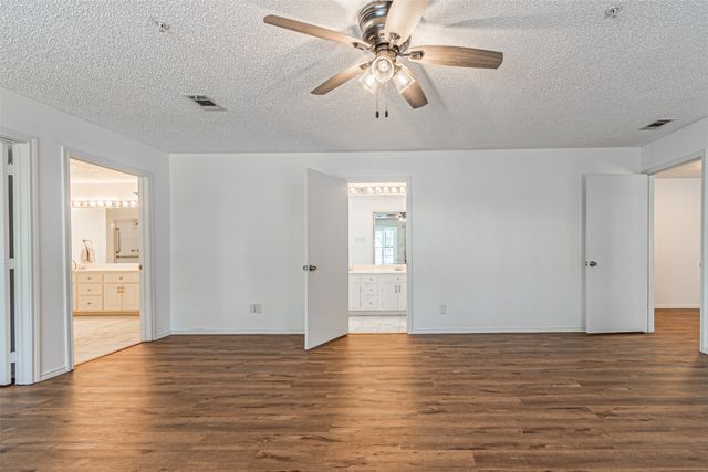 7821 N State Highway 34, Oak Ridge, TX 75161