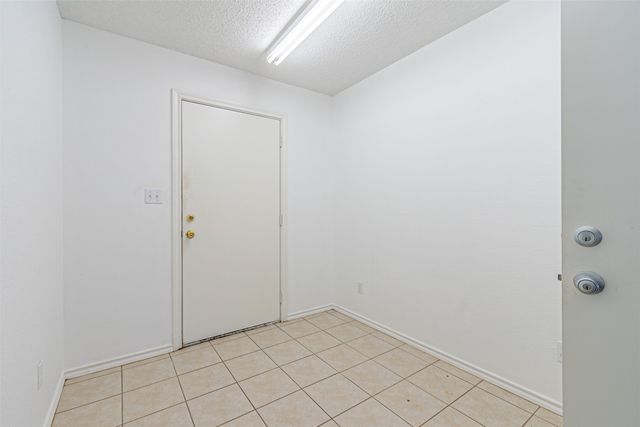 7821 N State Highway 34, Oak Ridge, TX 75161