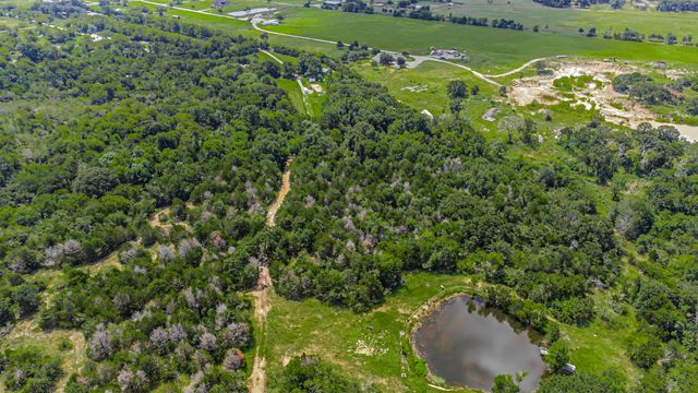 7821 N State Highway 34, Oak Ridge, TX 75161