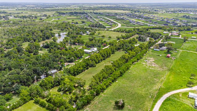 7821 N State Highway 34, Oak Ridge, TX 75161
