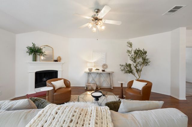 104 Holly Street, Waxahachie, TX 75165