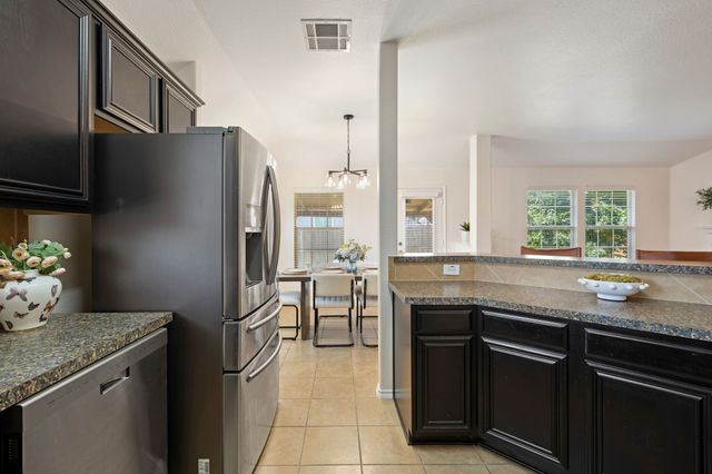 104 Holly Street, Waxahachie, TX 75165