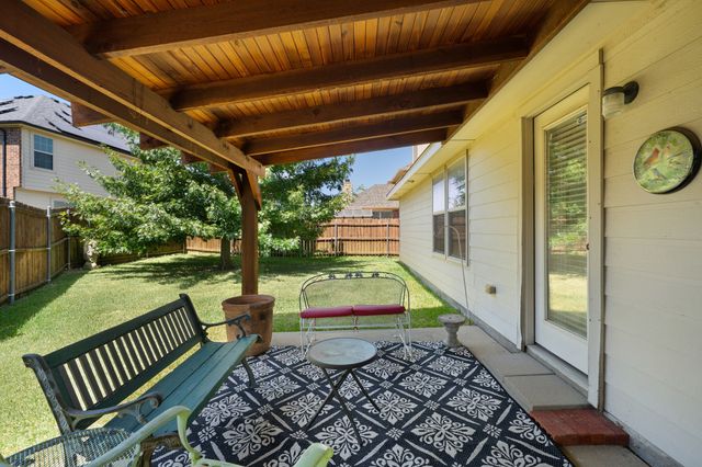 104 Holly Street, Waxahachie, TX 75165