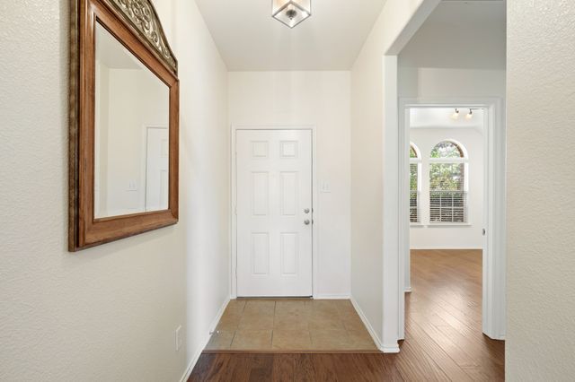 104 Holly Street, Waxahachie, TX 75165