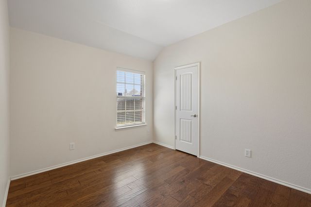 104 Holly Street, Waxahachie, TX 75165
