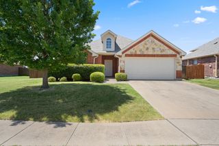104 Holly Street, Waxahachie, TX 75165