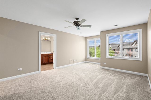 519 Brownstone Drive, St. Charles, IL 60174