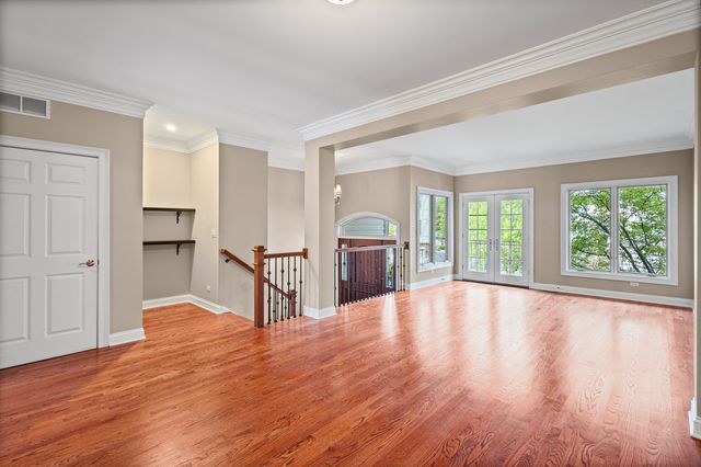 519 Brownstone Drive, St. Charles, IL 60174