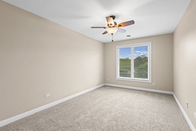 519 Brownstone Drive, St. Charles, IL 60174