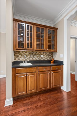 519 Brownstone Drive, St. Charles, IL 60174