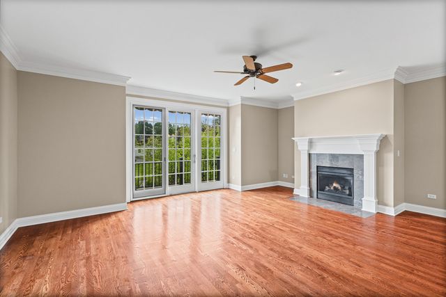 519 Brownstone Drive, St. Charles, IL 60174