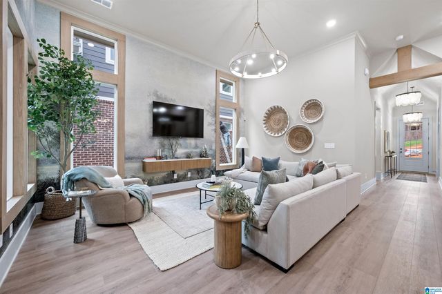 1935 WILTON TRACE, Hoover, AL 35244