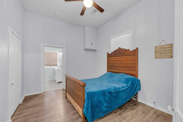611 S Franklin Street, La Grange, TX 78945