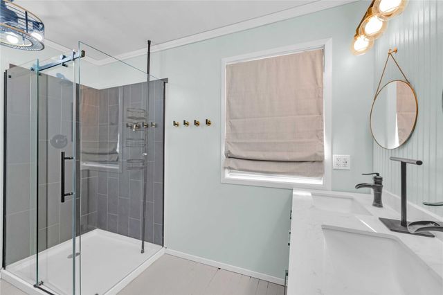 611 S Franklin Street, La Grange, TX 78945