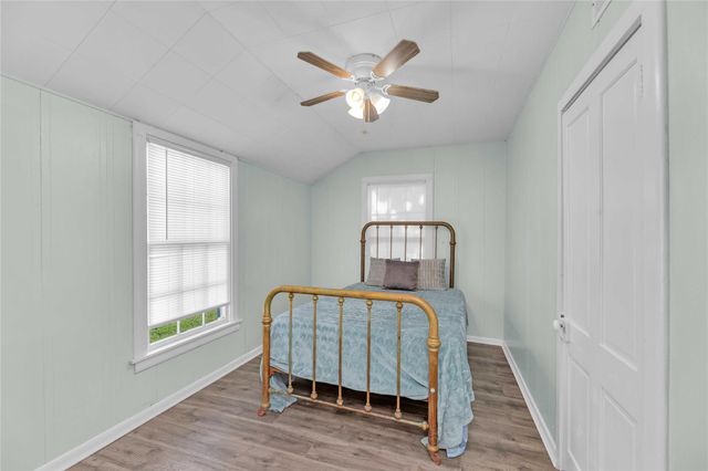 611 S Franklin Street, La Grange, TX 78945