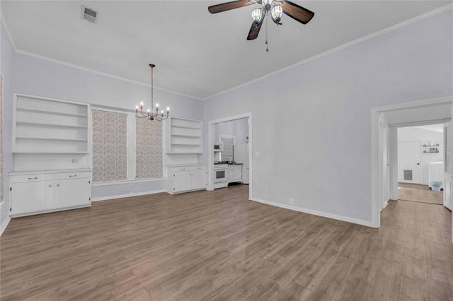 611 S Franklin Street, La Grange, TX 78945