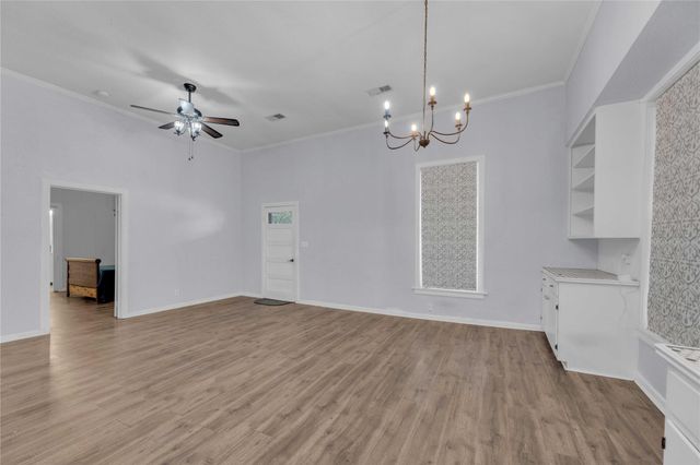 611 S Franklin Street, La Grange, TX 78945