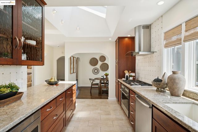 338 Berkeley Park Blvd, Kensington, CA 94707